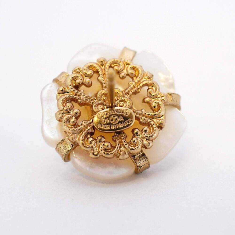 CHANEL Gold Logo Earrings - Picture 4 of 6